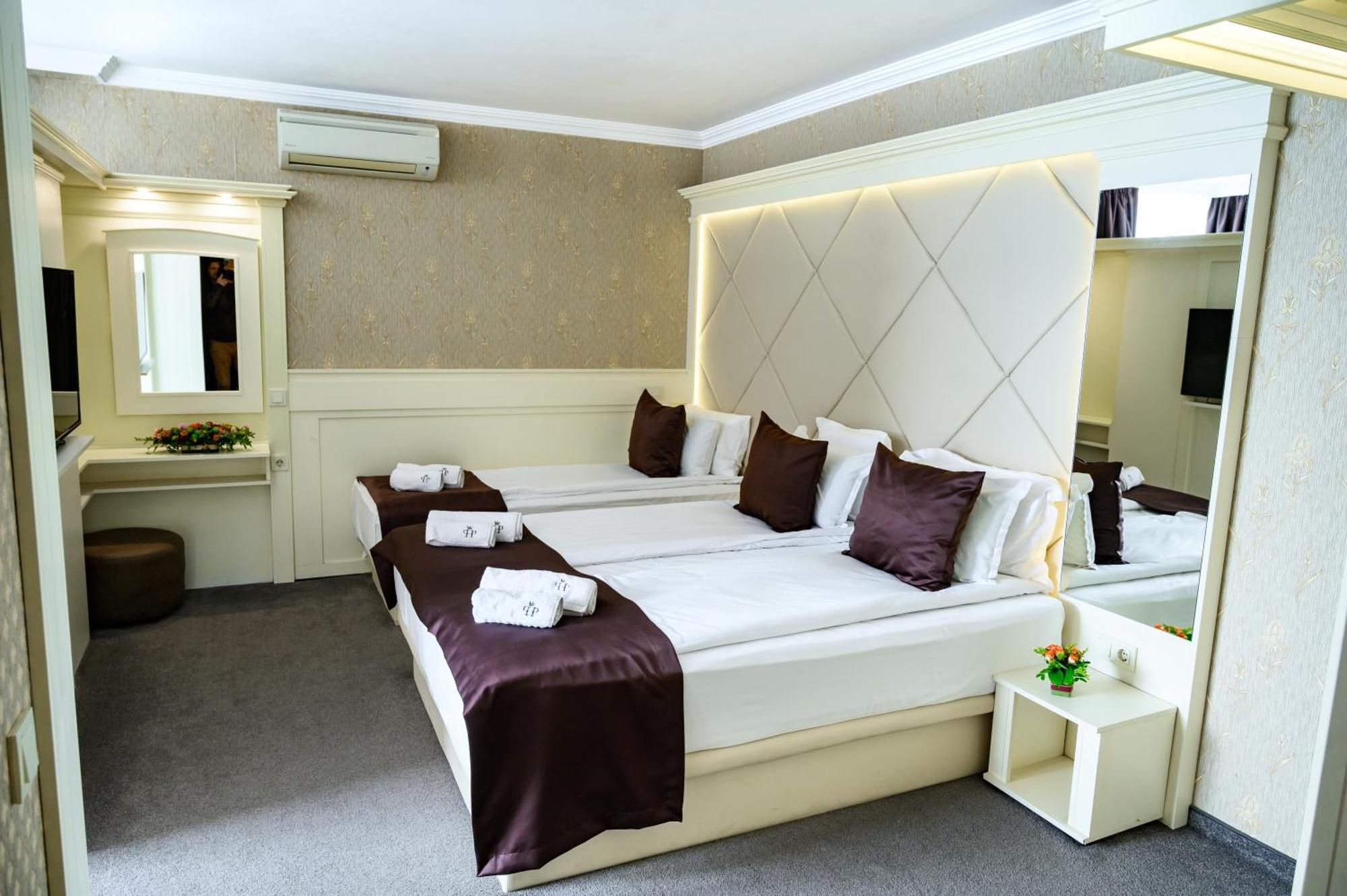 Park Hotel Plovdiv Esterno foto